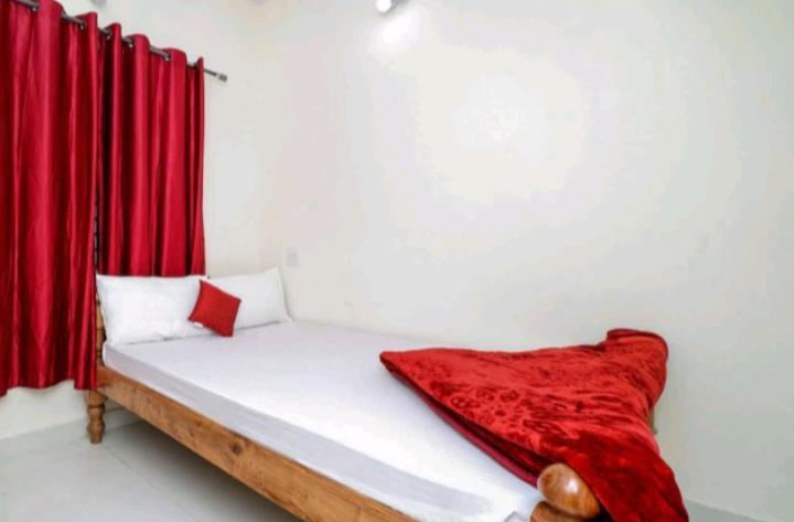 Wheel To Hills Stay Inn Service Apartments Chikmagalūr Esterno foto